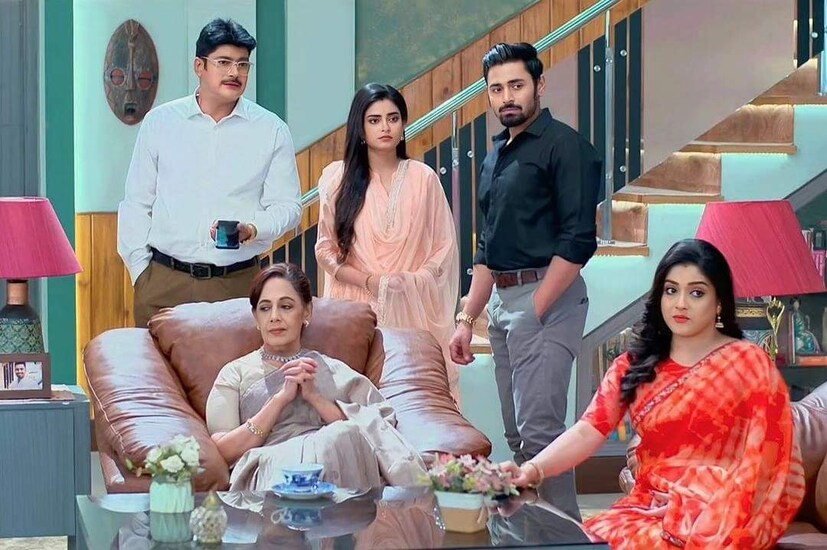বহুদিন ধরেই গুঞ্জন শোনা যাচ্ছিল শেষ হয়ে যেতে পারে। টিআরপির তালিকায় এবার প্রথম দশেও স্থান পায়নি সপ্তর্ষি মৌলিক-সোনামণি সাহা অভিনীত এই মেগা। 