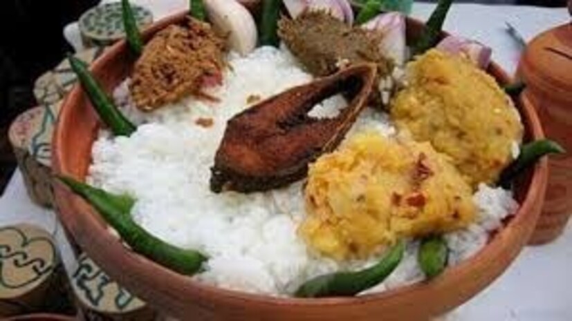 সাধারণত বিশ্বকর্মাপুজোর আগের দিন হয় অরন্ধন বা রান্নাপুজো। 