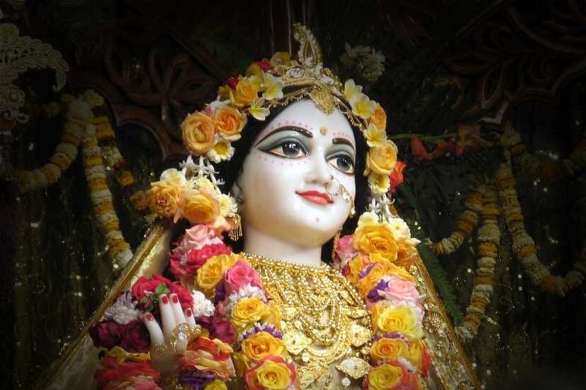 জ্যোতিষ মতে এই তিথিতে পালনীয় কিছু রীতিনীতি আছে। সেগুলি পালন করলে জীবনে সুখশান্তি বিরাজ করে। জীবনে প্রেম চিরস্থায়ী হয়। অর্থকষ্ট আসে না।