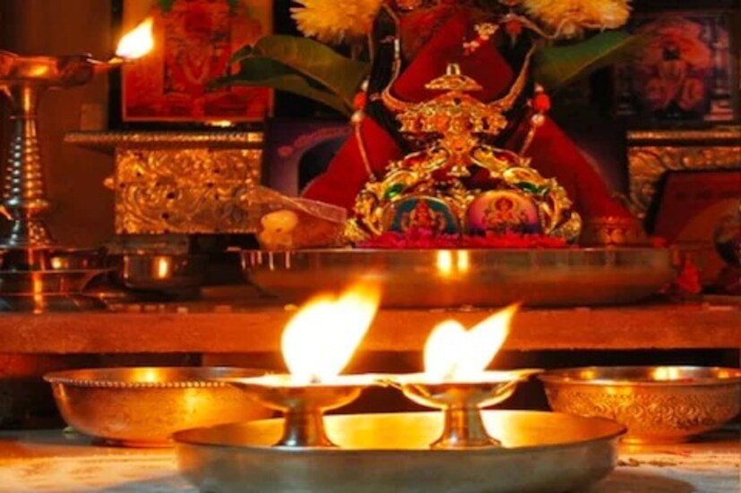 এই তিথি ব্রতধারীরা ভগবান বিষ্ণুর কাছে প্রার্থনা করেন। পালন করেন উপবাস ব্রত। 