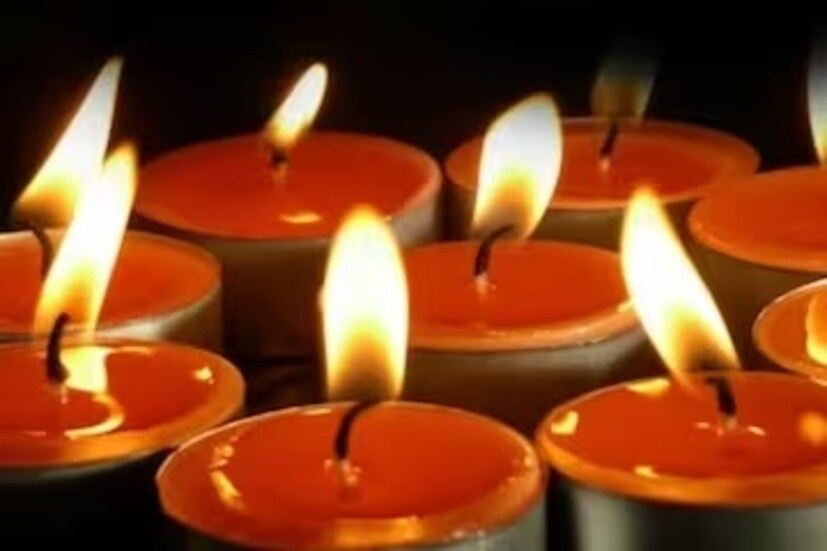 এই তিথিতে অন্নগ্রহণ করেন না ব্রত পালনকারীরা। সাত্তিক আহারে উপবাস ভঙ্গ করা হয় দ্বাদশী তিথিতে। 