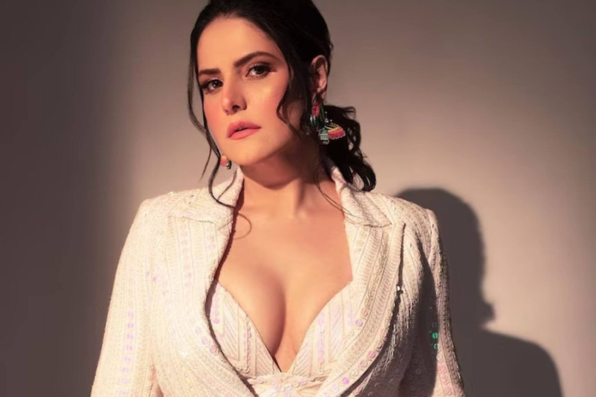 প্রতারণার অভিযোগে গ্রেফতারি পরোয়ানা অভিনেত্রী জারিন খানের বিরুদ্ধে