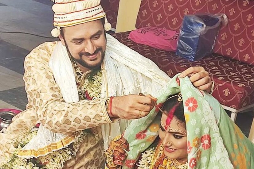 সদ্য পুত্র সন্তানের বাবা হয়েছেন তিনি। সেই খবর তিনি সোশ্যাল মিডিয়ায় নিজেই শেয়ার করে নেন। তিনি লেখেন ‘আজ আপনাদের আশীর্বাদে আজ সকালে আমদের একটি পুত্র সন্তান হয়েছে।'