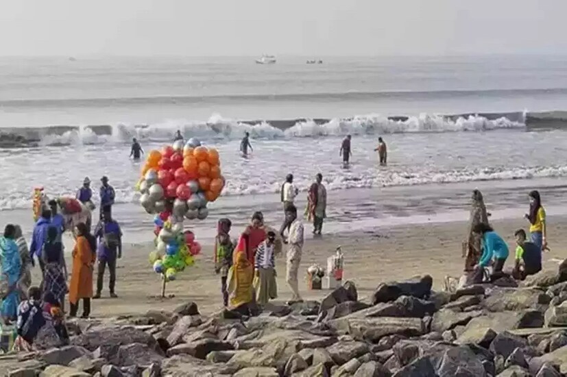  আগামী মঙ্গলবার পর্যন্ত বৃষ্টির সম্ভাবনা রয়েছে। শুধু দিঘা বা পূর্ব মেদিনীপুর জেলা নয় রাজ্যের উত্তরবঙ্গের জেলাগুলিতে ভারী বৃষ্টির পাশাপাশি দক্ষিণবঙ্গের জেলাগুলিতেও বৃষ্টির সম্ভাবনা।