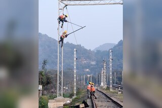 লক্ষ্য গ্রীন রেলওয়ে, জোর কদমে এগোচ্ছে কাজ