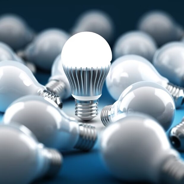 বাড়ির সমস্ত CFLs বদলে নিতে পারেন। LED বাল্ব আপনার ইলেকট্রিক বিল কমিয়ে দেবে।