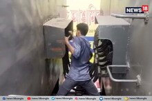 দমদমে লাইনচ্যুত লোকাল ট্রেন, দেখুন ভিডিও