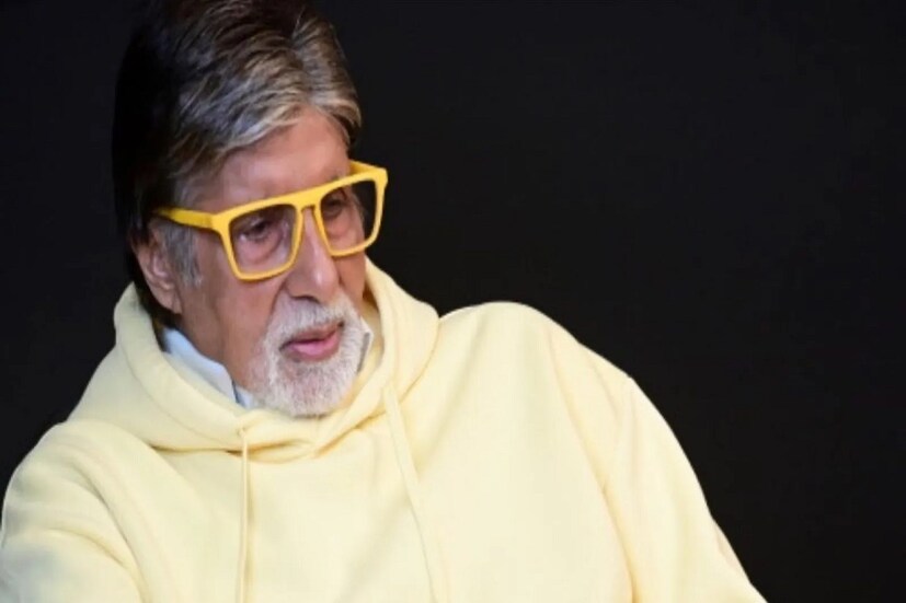 কিন্তু এক বিশেষ কারণে নিজের পদবী ছেঁটে ফেলার পিছনে। পড়ে অবাক লাগলেও এমনটাই সত্যি।