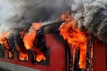 ফের দুর্ঘটনা দূরপাল্লার ট্রেনে, আগ্রার কাছে পাঠানকোট এক্সপ্রেসে ভয়াবহ আগুন