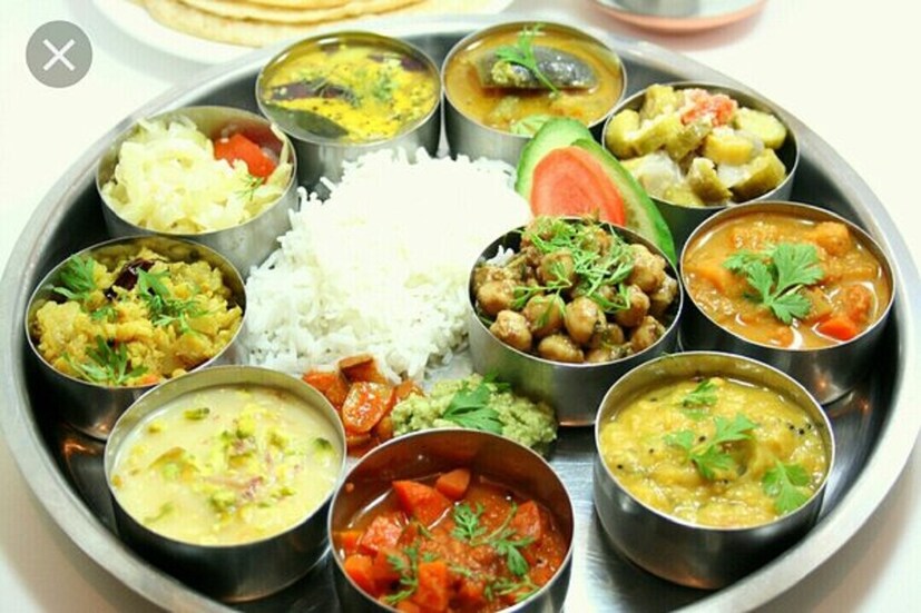 এই কারণে নিরামিষভোজী মানুষের মধ্যে উচ্চ কোলেস্টেরলজনিত বা নিম্ন রক্তচাপজনিত কোনও রোগ দেখা যায় না। এমনকী এইসব মানুষের ক্ষেত্রে হৃদরোগের সম্ভাবনাও অনেক কম হয়।