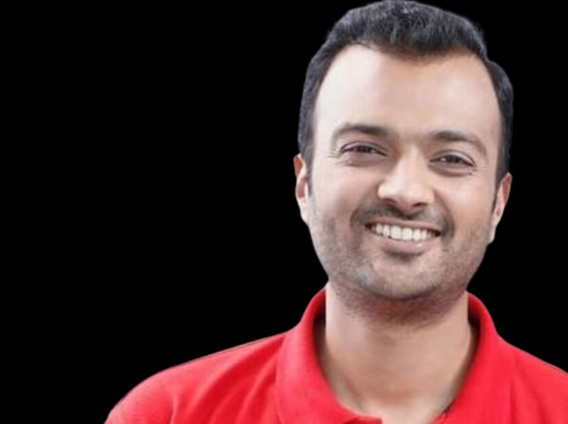 সেটা ২০০৮ সালের কথা। প্রথমবারের জন্য শুরু হল আইপিএল। সেই সময়ই ড্রিম ১১-এর কথা ভাবতে শুরু করেন হর্ষ ও ভাবিত। প্রযুক্তি, পণ্য, বিপণন, নকশা— সব ঠিক থাকলেও, ছিল না অর্থ। হর্ষ নিজেই জানিয়েছেন, ২০১২ সালের পর তিনি তহবিলের জন্য দু’বছরে প্রায় দেড়শো বিনিয়োগকারীর সঙ্গে যোগাযোগ করেছিলেন। কোথাও সাফল্য মেলেনি।
