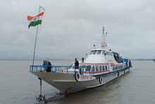 কলকাতায় নতুন আকর্ষণ! সপ্তাহান্তে বিলাসবহুল গঙ্গাবক্ষে ক্রজের মজা নিন সপরিবারে