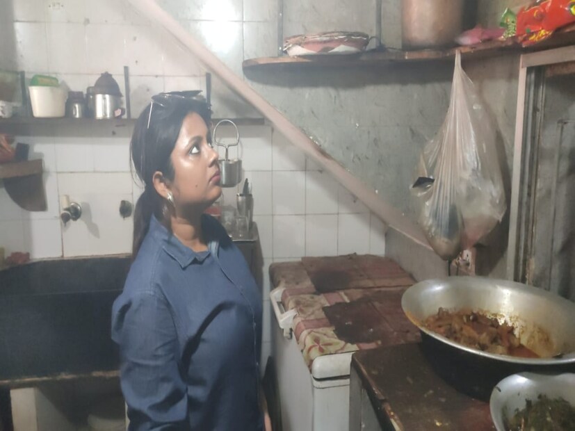 দিঘার বেশ কিছু হোটেল, রেস্টুরেন্ট ও খাবার দোকানগুলির খাদ্য সুরক্ষার শংসাপত্র নেই। সতর্ক করা হয় ওইসব হোটেল রেস্টুরেন্ট ও খাবার দোকান মালিকদের 