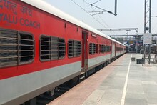 বিহারে ভয়াবহ ট্রেন দুর্ঘটনায় বাতিল একাধিক ট্রেন, চরম দুর্ভোগ যাত্রীদের!