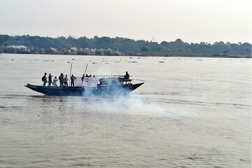 ভাগীরথীতে