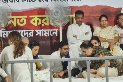হুঁশিয়ারি অভিষেকের