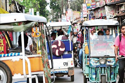 বিক্ষোভ টোটো চালকদের