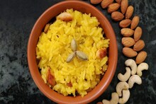 পুজোর দিনে বানিয়ে ফেলুন পুরনো কলকাতার গন্ধমাখা সরমালাই পোলাও, রইল রেসিপি