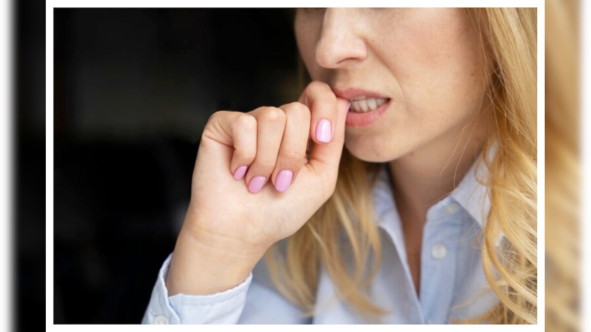 chewing-nails-disorder