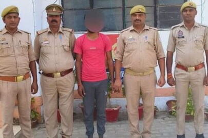 ঠাকুমা ঘরে ঢুকতেই মারাত্মক কাণ্ড ঘটল
