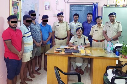 কোভিড সার্টিফিকেট দেওয়ার নামে এমন মেসেজ আসলে সাবধান