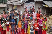 রাজ মিস্ত্রির জোগাড়ের কাজ করেই চালাচ্ছেন '১টাকার পাঠশালা' চালাচ্ছেন যুবক!