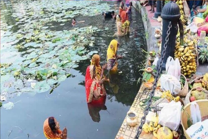 *১৭ নভেম্বর, শুক্রবার: বৃশ্চিক সংক্রান্তি। ১৯ নভেম্বর, রবিবার: ছট পুজো। ২২ নভেম্বর, বুধবার: কংস বধ। ২৩ নভেম্বর, বৃহস্পতিবার: দেবোত্থান একাদশী। ২৪ নভেম্বর, শুক্রবার: তুলসী বিবাহ। ২৭ নভেম্বর, সোমবার: কার্তিক পূর্ণিমা। ফাইল ছবি।