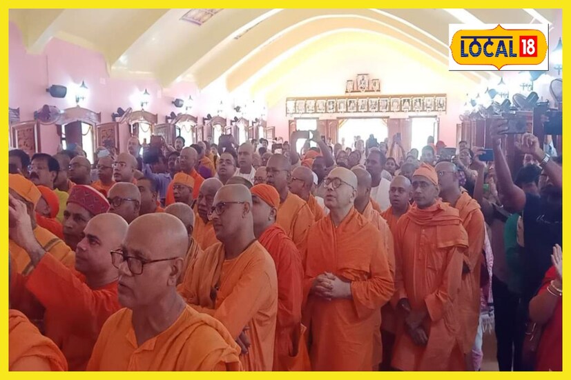 স্বামীজির ইচ্ছা ছিল মঠ প্রতিষ্ঠা হওয়ার পর সেই মঠে দুর্গাপূজা করবেন।‌ সেই ভাবনাকে মাথায় রেখেই এই আয়োজন ৷ নিজস্ব ছবি ৷