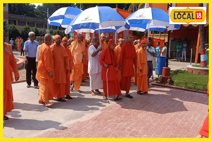 এছাড়াও বিভিন্ন অনুষ্ঠানের আয়োজন করা হয় তার মধ্য মঙ্গলারতি পূজারম্ভ ধর্মসভা প্রসাদ বিতরণ অনুষ্ঠানের মধ্যে দিয়ে শেষ হয়। নিজস্ব ছবি ৷