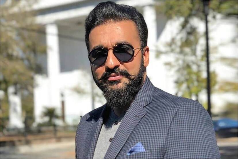  'ইউটি৬৯'-ছবিটি রাজের জীবনের উপর আধারিত একটি বায়োপিক৷ মুম্বইয়ের আর্থার রোড জেলে ৬৩ দিনের আন্ডার ট্রায়াল পিরিয়ডের  সমস্ত অভিজ্ঞতাকে তুলে ধরবে৷ জেলে থাকাকালীন যা যা সমস্যার মুখে পড়েছিলেন তা সবকিছু তুলে ধরা হবে এই ছবিতে৷ চলতি বছরের ৩ নভেম্বর ছবিটি মুক্তি পাবে৷