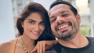 ইউটিউবার গৌরব তানেজা এবং তাঁর স্ত্রী