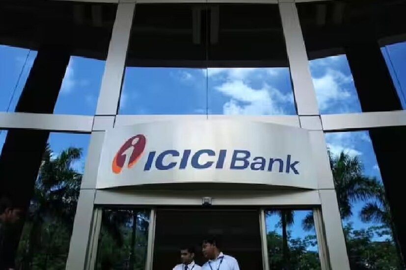  পাশাপাশি ফ্লিপকার্টের সঙ্গে বিগ বিলিয়ন ডেজ সেল (৮ অক্টোবর থেকে ১৫ অক্টোবর), মিন্ত্রার সঙ্গে বিগ ফ্যাশন ফেস্টিভ্যাল (৬ অক্টোবর থেকে ১৯ অক্টোবর) এবং অ্যামাজনের গ্রেট ইন্ডিয়ান ফেস্টিভ্যাল সেলের (অক্টোবরের শেষ সপ্তাহে) সঙ্গেও হাত মিলিয়েছে আইসিআইসিআই। এছাড়া গ্রাহকদের জন্য খুব শীঘ্রই হোম লোন, অটো লোন এবং টু হুইলার লোনের মতো খুচরো লোনে বিশেষ অফার চালু করতে চলেছে তারা। ব্র্যান্ড এবং ই-কমার্স প্ল্যাটফর্মে অফার: ফ্লিপকার্ট, মিন্ত্রা, অ্যামাজন এবং টাটা ক্লিকের মতো ই-কমার্স প্ল্যাটফর্মে কেনাকাটায় ১৫ শতাংশ পর্যন্ত ছাড়।