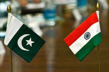 India vs Pakistan: একই দিনে ৩ বার পাকিস্তানকে হারাল ভারত, তরতরিয়ে উড়ল তেরঙা