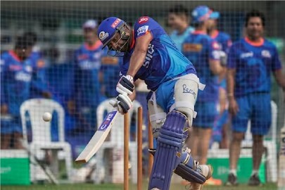  ক্রিকেটের চেনা ছকের বাইরেও অনেক ধরনের খেলার সঙ্গে পরিচিত হচ্ছেন এখানকার এবং সারা দেশের মানুষ। 