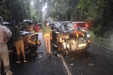 পুজোর মুখে ডুয়ার্সে ভয়াবহ গাড়ি দুর্ঘটনা, মৃত্যু কলকাতার পর্যটকের! আহত আরও ৫
