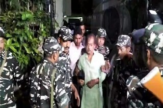জ্যোতিপ্রিয় মল্লিক গ্রেফতার। 