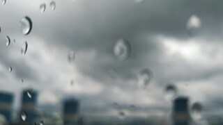 রাতভর প্রবল বৃষ্টি কলকাতায়, আগামী কয়েকদিন আবহাওয়ার কী পূর্বাভাস, জেনে নিন