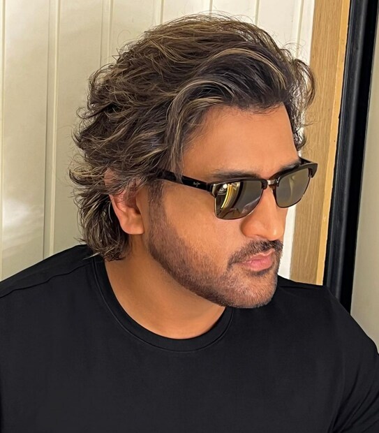১৬ বছর পর ফের একবার ফিরলেন সেই পুরনো মাহি। যা দেখে এককথায় সকলেই হতবাক। (ছবি সৌ: আলি হাকিম ইনস্টাগ্রাম)