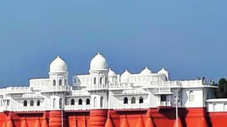 নৌকাবিহার করুন। ঘুরে দেখুন মাতাবাড়ি ও কসবা কালী মন্দির। 