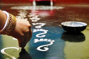 লক্ষ্মীপুজো কবে? কত ক্ষণ থাকছে কোজাগরী পূর্ণিমা তিথি? জানুন পঞ্জিকা কী বলছে লক্ষ্মীপুজো কবে? কত ক্ষণ থাকছে কোজাগরী পূর্ণিমা তিথি? জানুন পঞ্জিকা কী বলছে