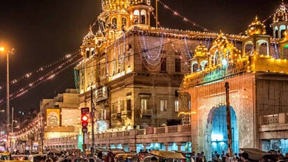 জমজমাট বাজার (ফাইল ছবি) জমজমাট বাজার (ফাইল ছবি)