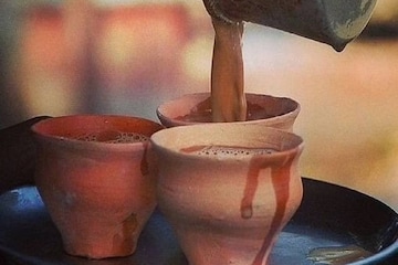 চা খাওয়ার নেশা ধরে কেন? কেন দূর হয় ঘুম বা ক্লান্তি, ওই এক কাপে এমন কী থাকে চা খাওয়ার নেশা ধরে কেন? কেন দূর হয় ঘুম বা ক্লান্তি, ওই এক কাপে এমন কী থাকে