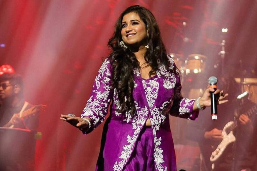 ১৯৮৪ সালে মুর্শিদাবাদের বহরমপুরে শ্রেয়ার জন্ম। শৈশব থেকেই গানবাজনার প্রতি অমোঘ আকর্ষণ ছিল তাঁর। কাঁচা বয়স থেকেই শুরু হয়ে গিয়েছিল সঙ্গীতচর্চা। মাত্র ছ'বছর বয়স থেকে শাস্ত্রীয় সঙ্গীতে তালিম নেওয়া শুরু করেছিলেন তিনি।