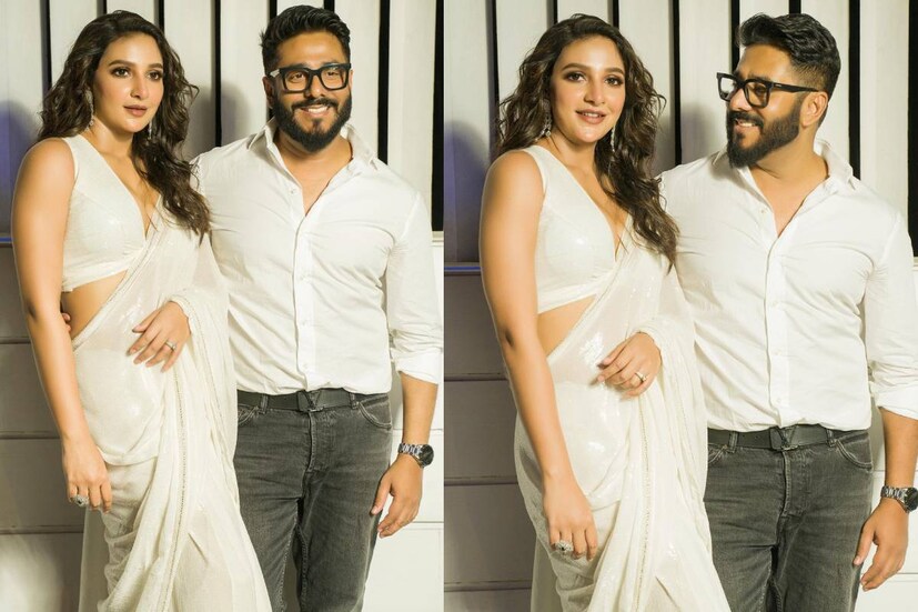 সারা বছরই কাজের ব্যস্ততা। লাইট-ক্যামেরা-অ্যাকশনের হাঁকডাকের মধ্যেই কেটে যায় দিন। তবে পুজোর চারটে দিন মন ভরে আনন্দ করেন রাজ চক্রবর্তী এবং শুভশ্রী গঙ্গোপাধ্যায়।