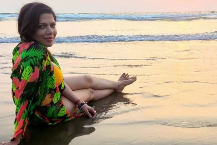 আপাতত স্টার জলসায় 'জল থইথই ভালবাসা'য় দজ্জাল শাশুড়ির ভূমিকায় দেখা যাচ্ছে তাঁকে। তবে ব্যস্ততার মাঝেই নিজের জন্য সময় বার করে নিয়েছেন অভিনেত্রী।