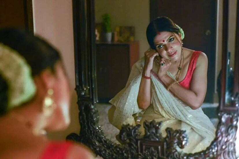 পর্দায় তিনি কখনও মা, কখনও শাশুড়ি। নিজেকে যেন খানিক চেনা ছকেই বেঁধে নিয়েছেন অভিনেত্রী নন্দিনী চট্টোপাধ্যায়।
