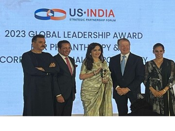 Nita M. Ambani receives the US-India Strategic Partnership Forum's award. (X)