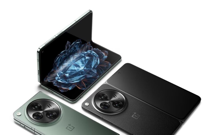 জনপ্রিয় কোম্পানি OnePlus নিয়ে এসেছে তাদের প্রথম ফোল্ডেবল স্মার্টফোন। নাম হল OnePlus Open। OnePlus কোম্পানি বৃহস্পতিবার মুম্বইতে 'ওপেন ফর এভরিথিং' ইভেন্টে প্রথমবারের মতো তাদের ফোল্ডেবল স্মার্টফোন সকলের সামনে উন্মোচন করেছে। এর প্রি-অর্ডারও শুরু হয়েছে। এক নজরে দেখে নেওয়া যাক OnePlus Open-এর সমস্ত খুঁটিনাটি।
