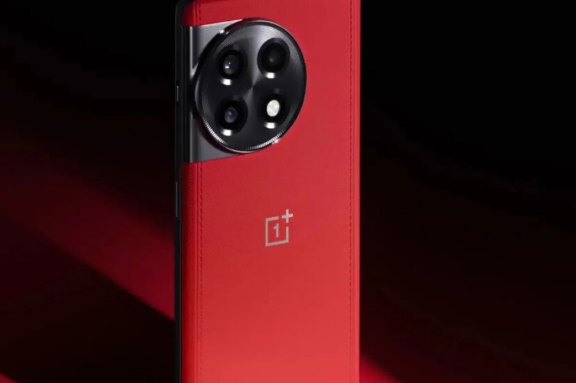 OnePlus 11R Solar Red 5G স্মার্টফোনের লঞ্চ ফ্লিপকার্টের বিগ বিলিয়ন ডেজ সেল এবং অ্যামাজন গ্রেট ইন্ডিয়ান ফেস্টিভ্যালের সঙ্গে মিলে যাবে। সুতরাং মনে করা হচ্ছে উভয় ই-কমার্স প্ল্যাটফর্মেই এই ফোন পাওয়া যেতে পারে। এক নজরে দেখে নেওয়া যাক OnePlus 11R Solar Red 5G স্মার্টফোনের ফিচার।