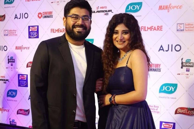 সাজের পাশাপাশি খাওয়া-দাওয়াতেও বাঙালিয়ানার আমেজ। এখনও সম্পূর্ণ তালিকা তৈরি না হলেও নায়িকার সঙ্গে কথা বলে কিছুটা আভাস পাওয়া গিয়েছে। কড়াইশুঁটির কচুরি, পোলাও, চিংড়ির মালাইকারি, পাঁঠার মাংসতেই এলাহি বন্দোবস্ত। 